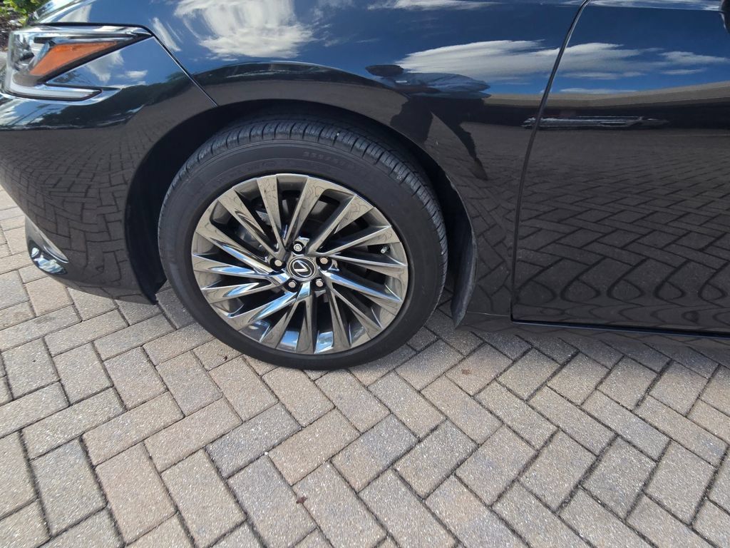 Used 2025 Lexus ES 350 Ultra Luxury w/ Accessory Package (Z2) FWD image 22