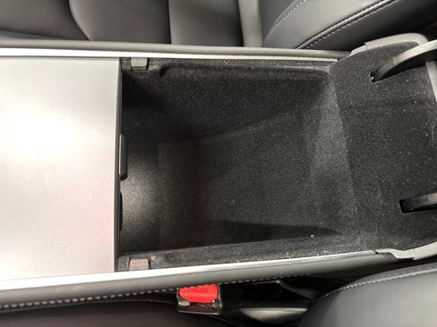 Used 2023 Tesla Model 3 Standard Range image 26