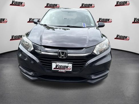 Used 2017 Honda HR-V LX image 2