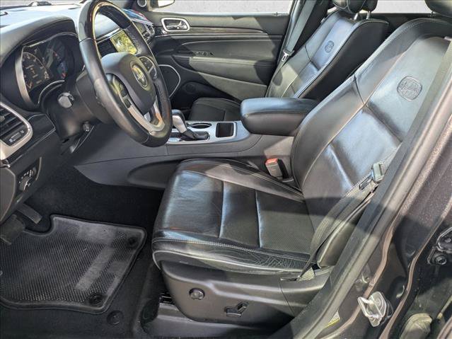 Used 2019 Jeep Grand Cherokee Overland w/ Interior Metal Package RWD image 16