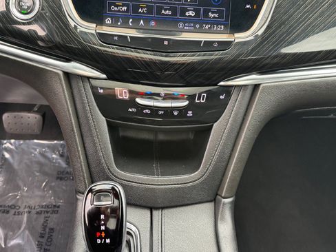 Used 2021 Cadillac XT6 Premium Luxury FWD image 27