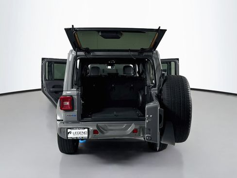 Used 2023 Jeep Wrangler Unlimited Sahara AWD/4WD image 23