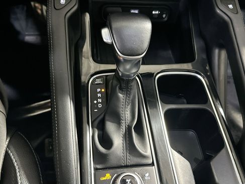 Used 2023 Kia Telluride EX w/ EX Captain's Chair Package image 31