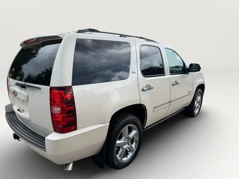 Used 2013 Chevrolet Tahoe LTZ AWD/4WD image 3