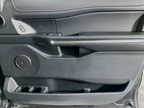 Used 2024 Ford Expedition Max XLT image 34