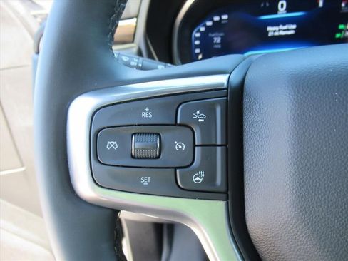 Used 2024 Chevrolet Tahoe Premier AWD/4WD image 21