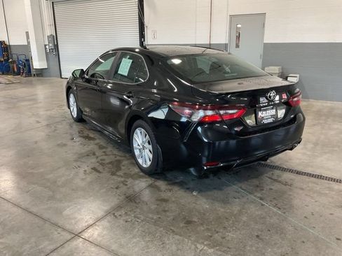Used 2024 Toyota Camry SE FWD image 20