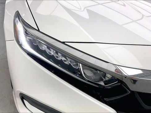 Used 2019 Honda Accord LX image 25