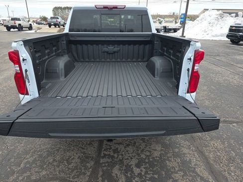 New 2026 Chevrolet Silverado 1500 High Country AWD/4WD image 21