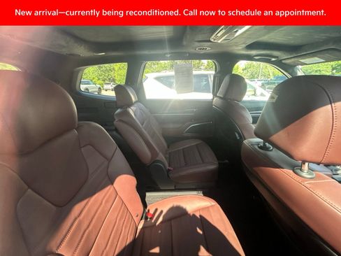 Certified 2024 Kia Telluride SX Prestige w/ Towing Package AWD/4WD image 7