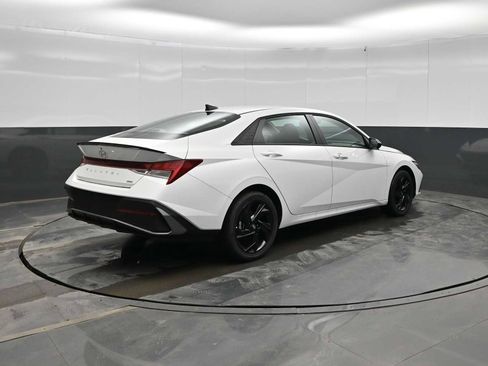 New 2026 Hyundai Elantra Sport image 8