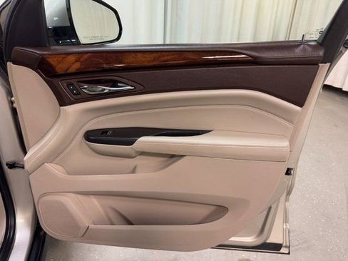 Used 2014 Cadillac SRX Performance w/ Driver Awareness Package image 38