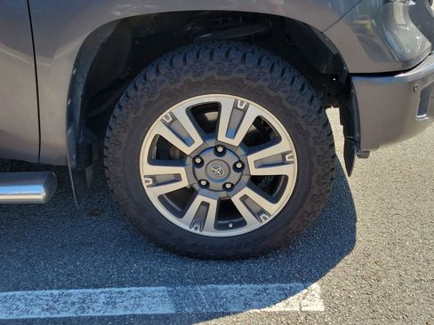 Used 2019 Toyota Tundra Platinum image 12