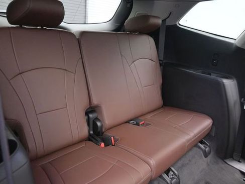 Used 2019 Buick Enclave Avenir w/ Avenir Technology Package AWD/4WD image 16
