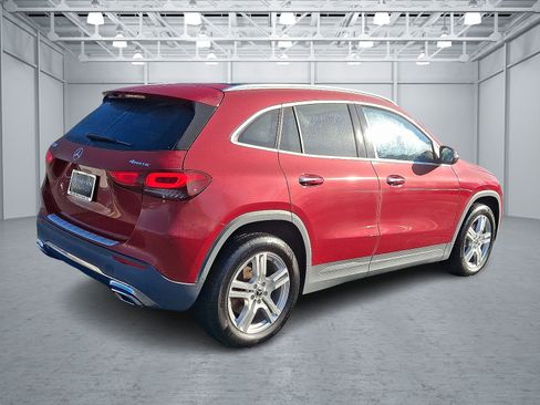 Used 2021 Mercedes-Benz GLA 250 4MATIC image 6