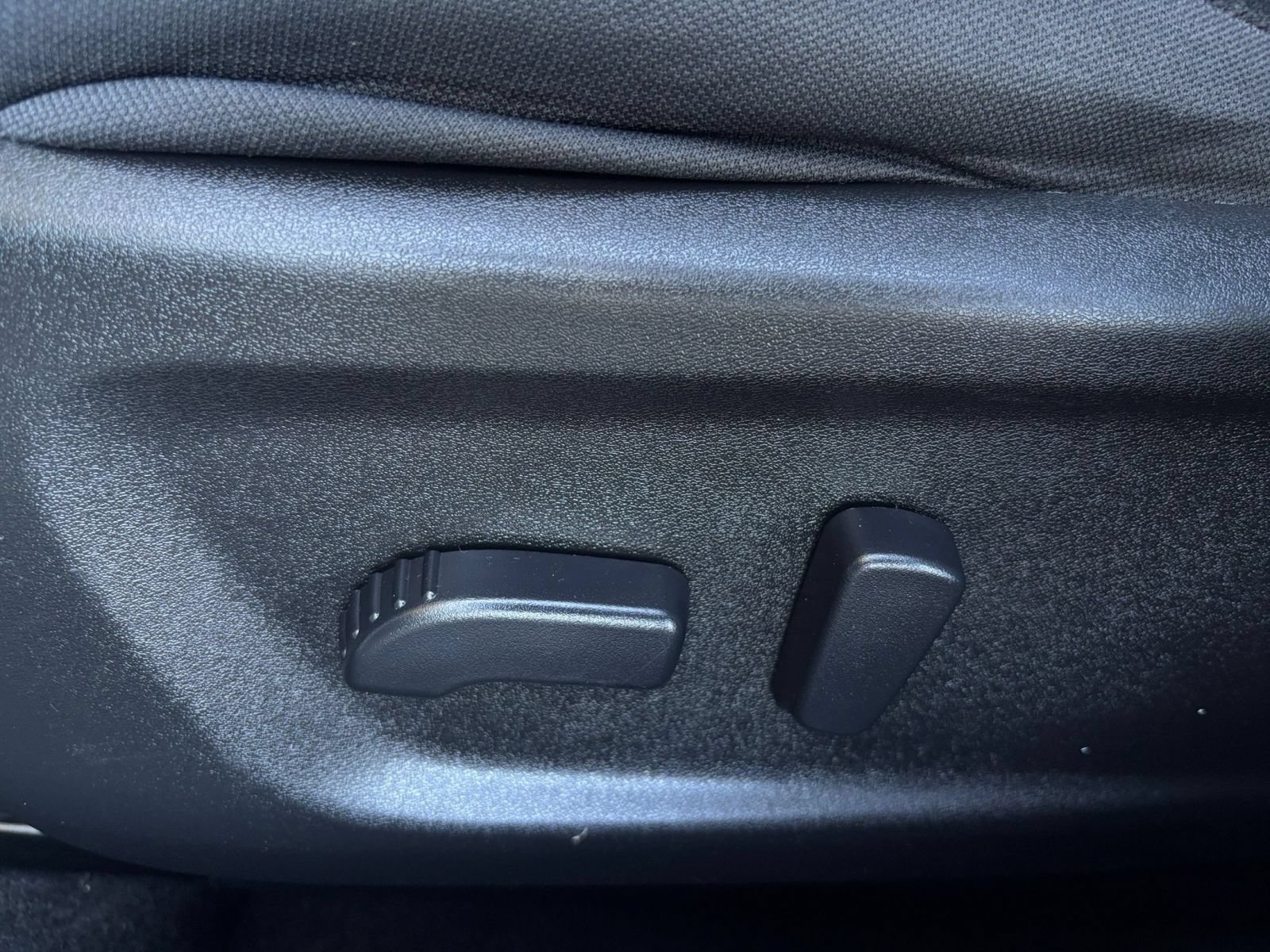 Used 2025 Nissan Altima 2.5 SV FWD image 21
