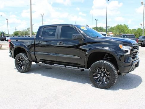 Used 2024 Chevrolet Silverado 1500 RST w/ Z71 Off-Road Package AWD/4WD image 15