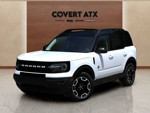 Used 2023 Ford Bronco Sport Outer Banks w/ Tech Package AWD/4WD image 1