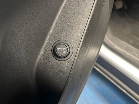 Certified 2024 Chevrolet Equinox LT image 25