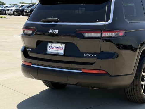 Used 2024 Jeep Grand Cherokee L Limited w/ Luxury Tech Group II AWD/4WD image 6