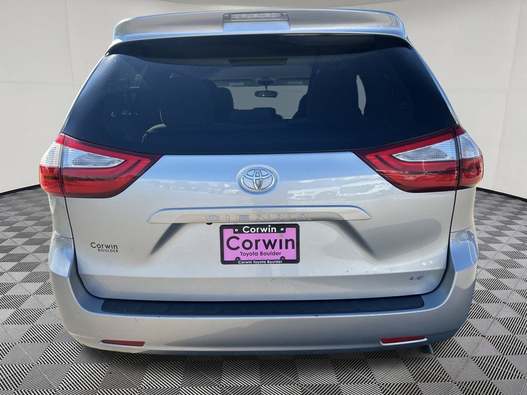 Used 2015 Toyota Sienna LE FWD image 7