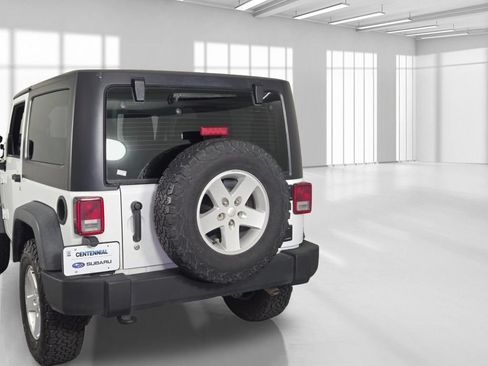 Used 2018 Jeep Wrangler Sport AWD/4WD image 7