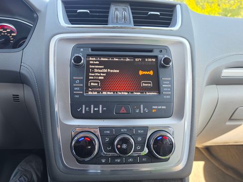 Used 2015 GMC Acadia SLT FWD image 21