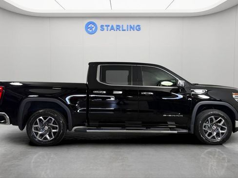 Used 2024 GMC Sierra 1500 SLT AWD/4WD image 11