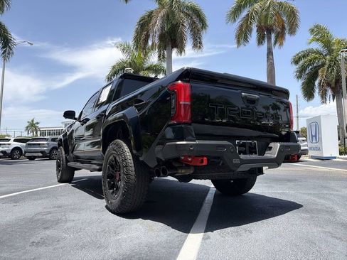 Used 2025 Toyota Tacoma TRD Pro AWD/4WD image 18