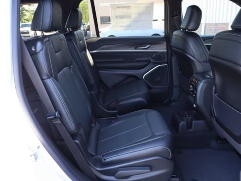 New 2026 Jeep Grand Cherokee L Limited AWD/4WD image 51