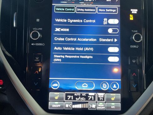 Used 2023 Subaru Ascent Premium w/ Convenience Package AWD/4WD image 12
