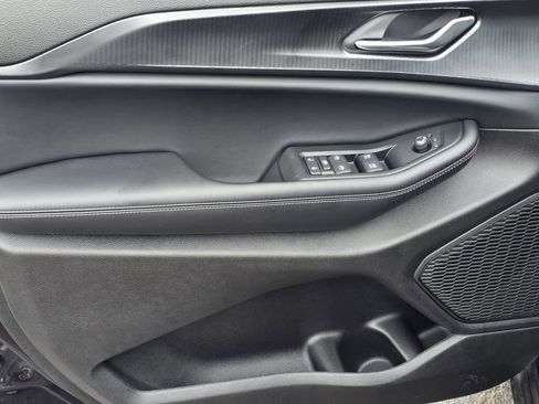 New 2025 Jeep Grand Cherokee Laredo X w/ Luxury Tech Group I RWD image 13