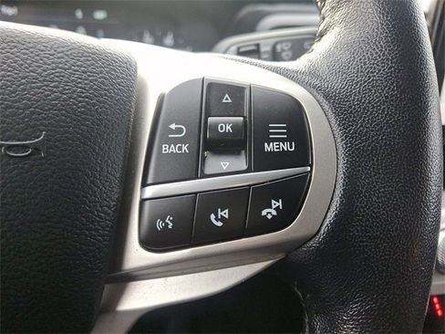 Used 2021 Ford Explorer XLT w/ Equipment Group 202A image 18