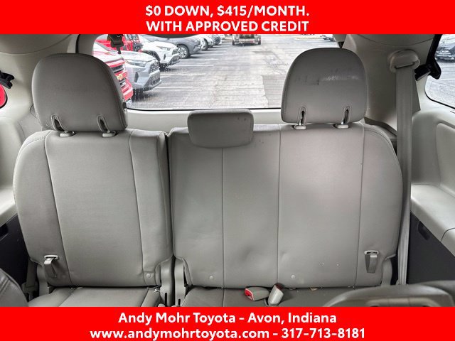 Used 2018 Toyota Sienna XLE w/ XLE Navigation Package FWD image 11
