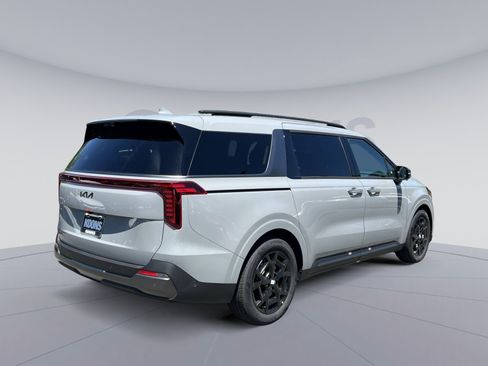 New 2026 Kia Carnival SX Prestige FWD image 7