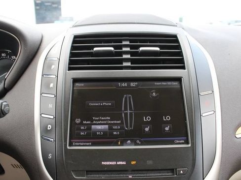 Used 2015 Lincoln MKC AWD w/ Equipment Group 101A Select image 16