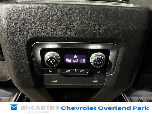 Used 2022 GMC Yukon XL AT4 AWD/4WD image 30