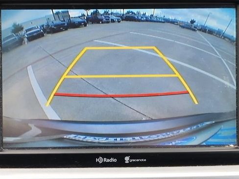 Used 2015 Toyota Highlander Limited FWD image 16
