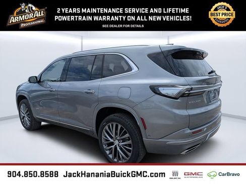 New 2026 Buick Enclave Avenir FWD image 5