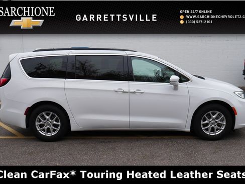 Used 2022 Chrysler Pacifica Touring-L image 1