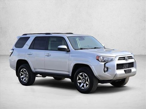 Used 2024 Toyota 4Runner TRD Off-Road AWD/4WD image 3