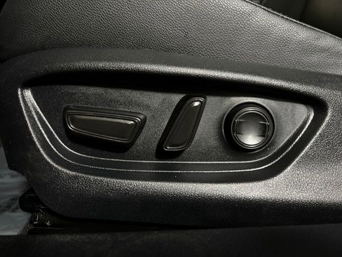 Certified 2025 Toyota Camry SE FWD image 14