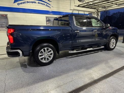 Used 2020 Chevrolet Silverado 1500 LTZ w/ LTZ Premium Package image 13