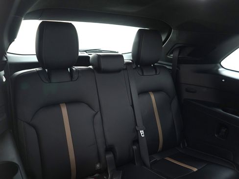 Certified 2025 MAZDA CX-90 Plug-In Hybrid w/ Premium Plus image 11