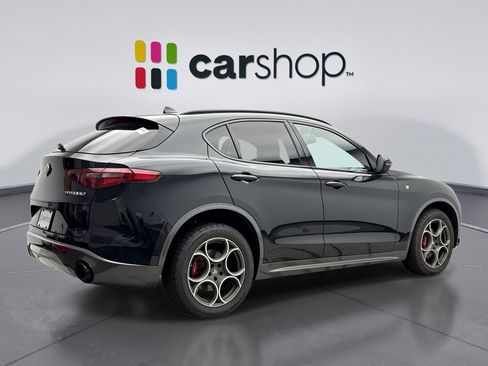 Used 2022 Alfa Romeo Stelvio Ti w/ Active Assist Plus Package AWD/4WD image 5