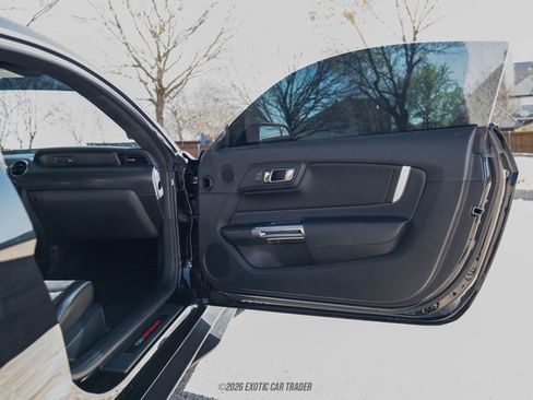 Used 2022 Ford Mustang Shelby GT500 w/ Technology Package image 23