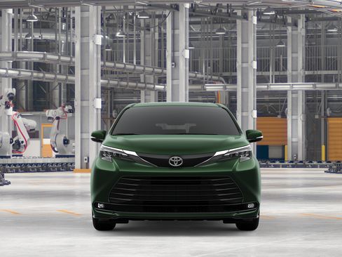New 2026 Toyota Sienna XLE FWD image 17