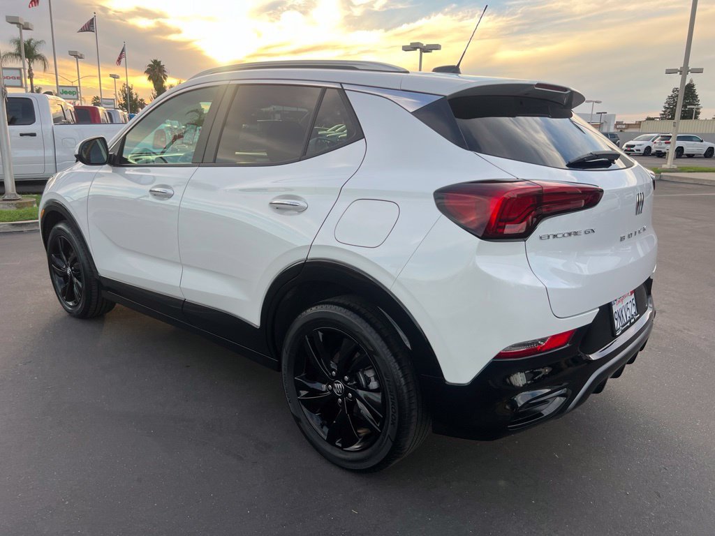 Used 2024 Buick Encore GX Sport Touring FWD image 14