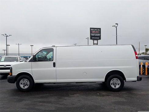 Used 2012 GMC Savana 2500 Extended w/ Power Package image 6