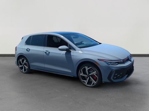 New 2025 Volkswagen Golf SE image 7